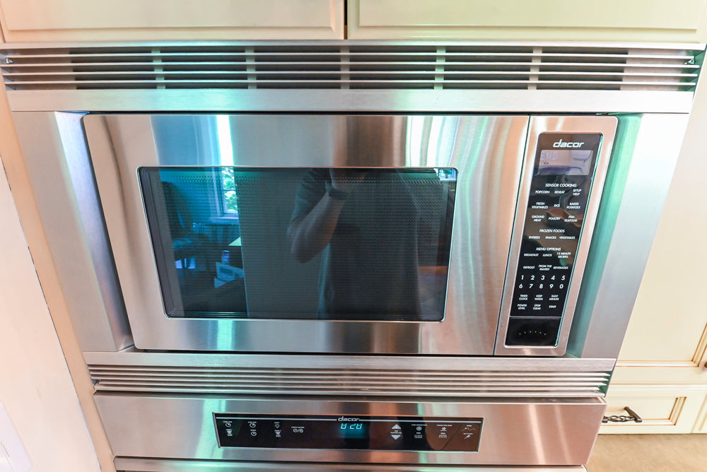 “The Henderson” Traditional Two-Tone Wooden Kitchen with Island & Appliances