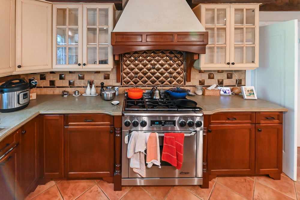 “The Henderson” Traditional Two-Tone Wooden Kitchen with Island & Appliances