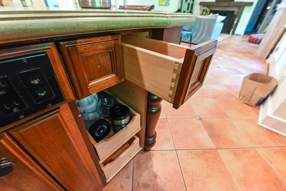 “The Henderson” Traditional Two-Tone Wooden Kitchen with Island & Appliances