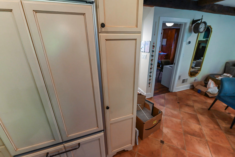 “The Henderson” Traditional Two-Tone Wooden Kitchen with Island & Appliances