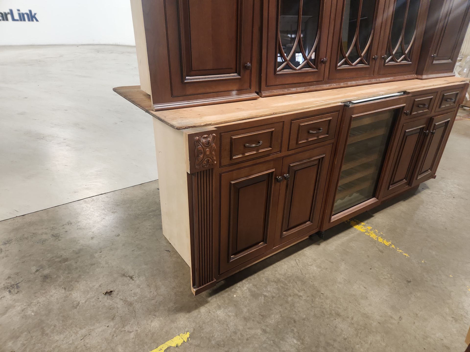 ÒThe ReserveÓ Custom Traditional Wood Butler's Pantry with Sub-Zero Wine Cooler