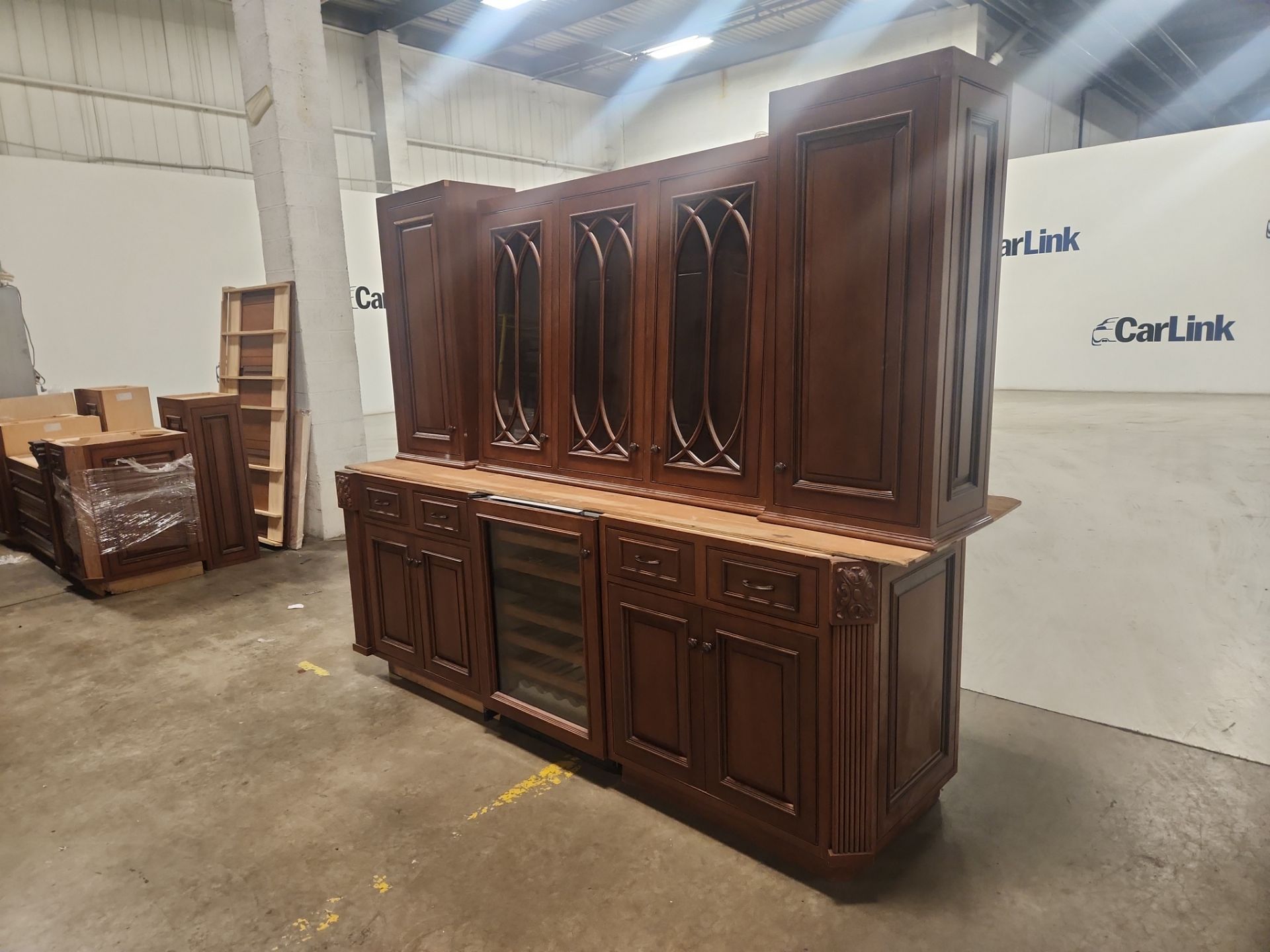 ÒThe ReserveÓ Custom Traditional Wood Butler's Pantry with Sub-Zero Wine Cooler
