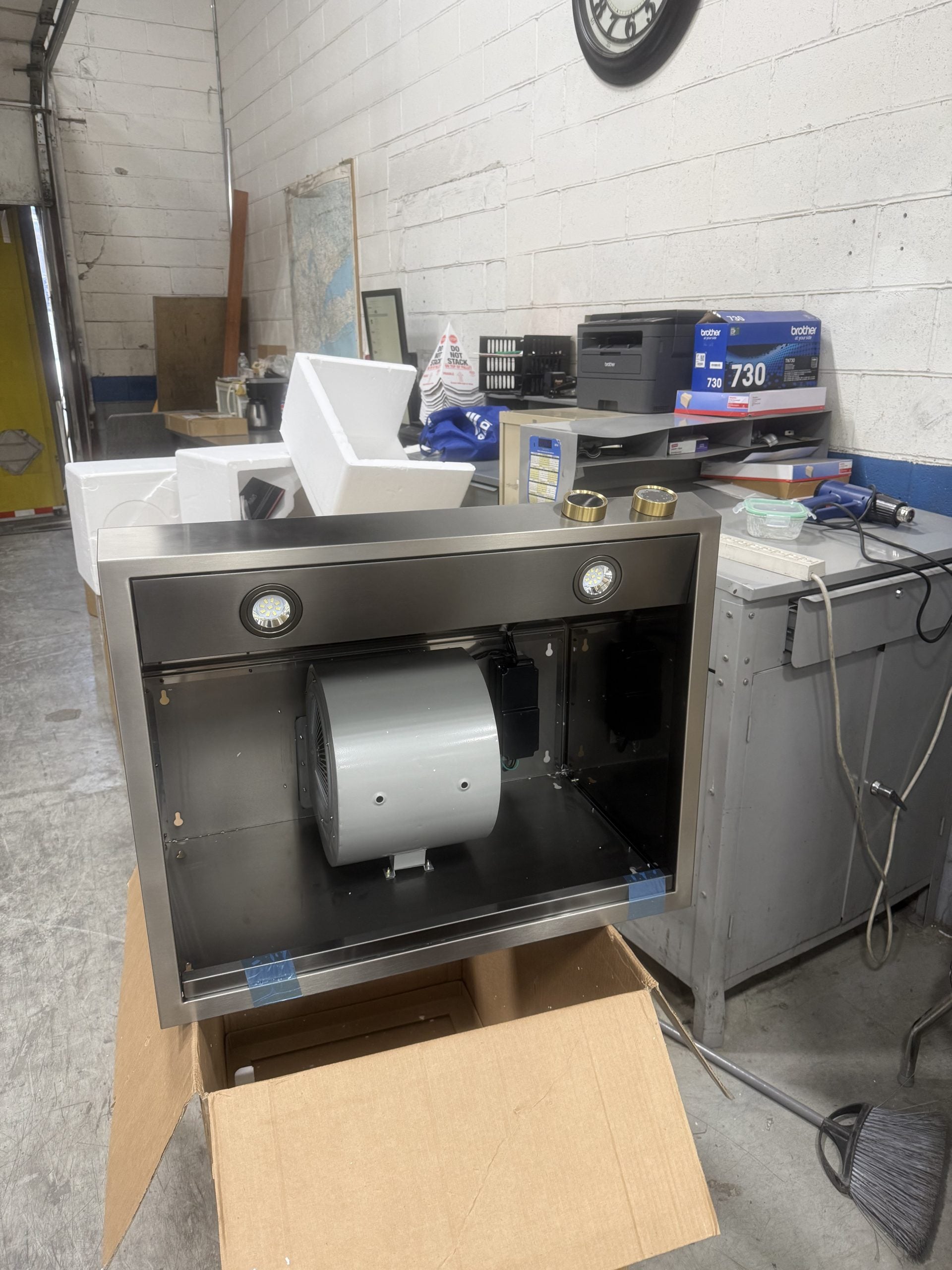 Kucht Professional KRH30SG 30" Black Under Cabinet Range Hood