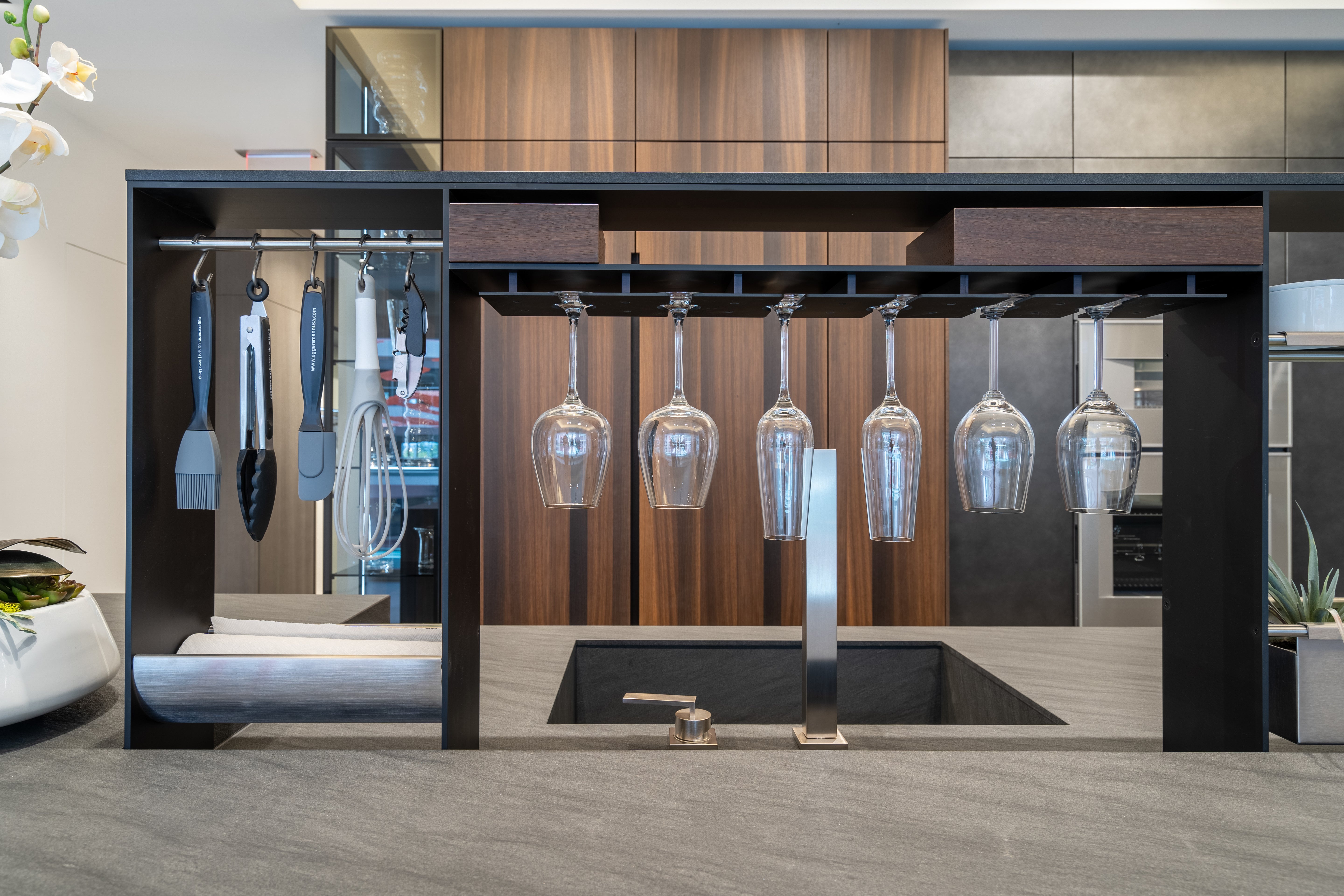 eggersmann Glance Glass and Carbono Stone Island Modern Smoked Oak Kitchen with Gaggenau Appliances