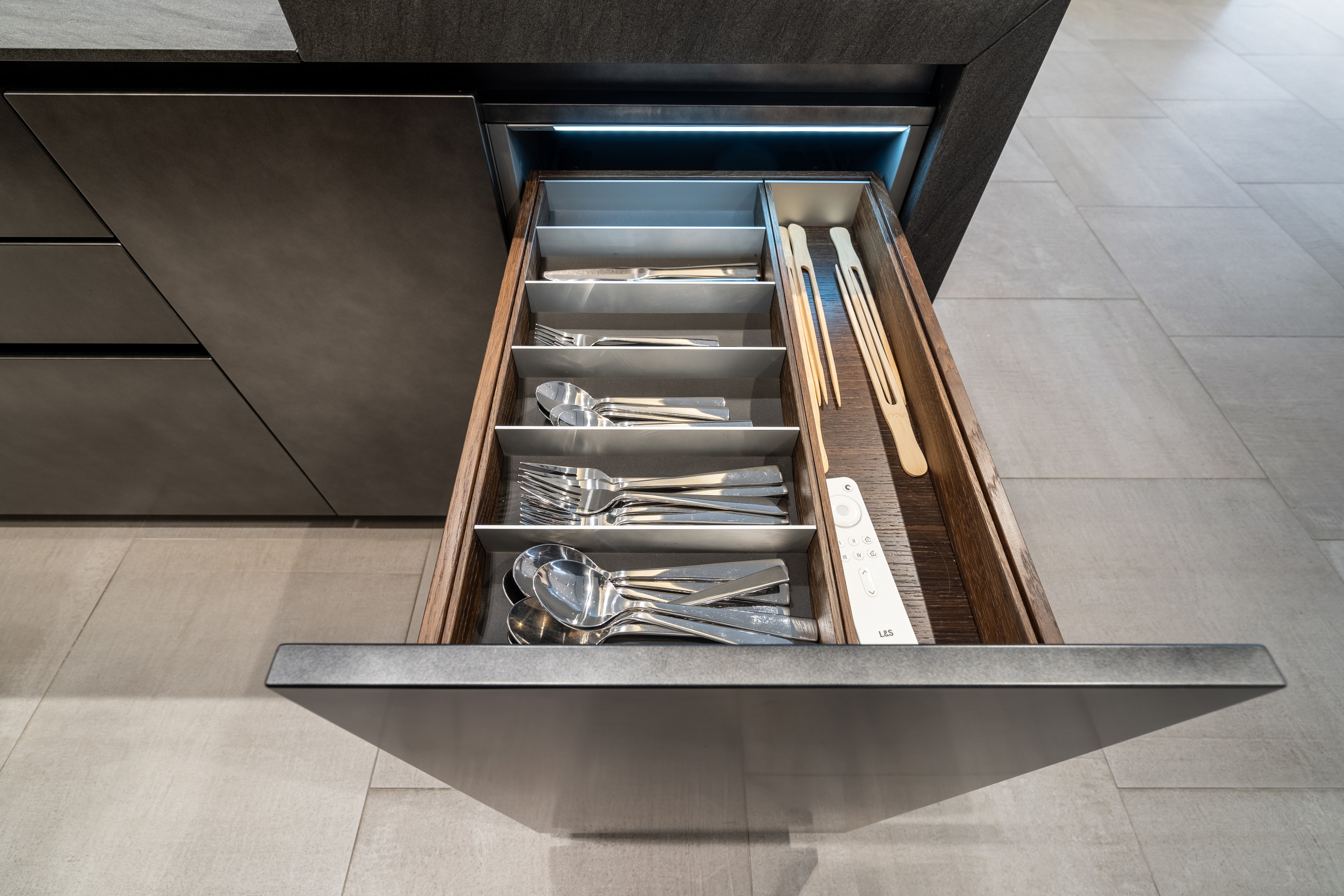 eggersmann Glance Glass and Carbono Stone Island Modern Smoked Oak Kitchen with Gaggenau Appliances