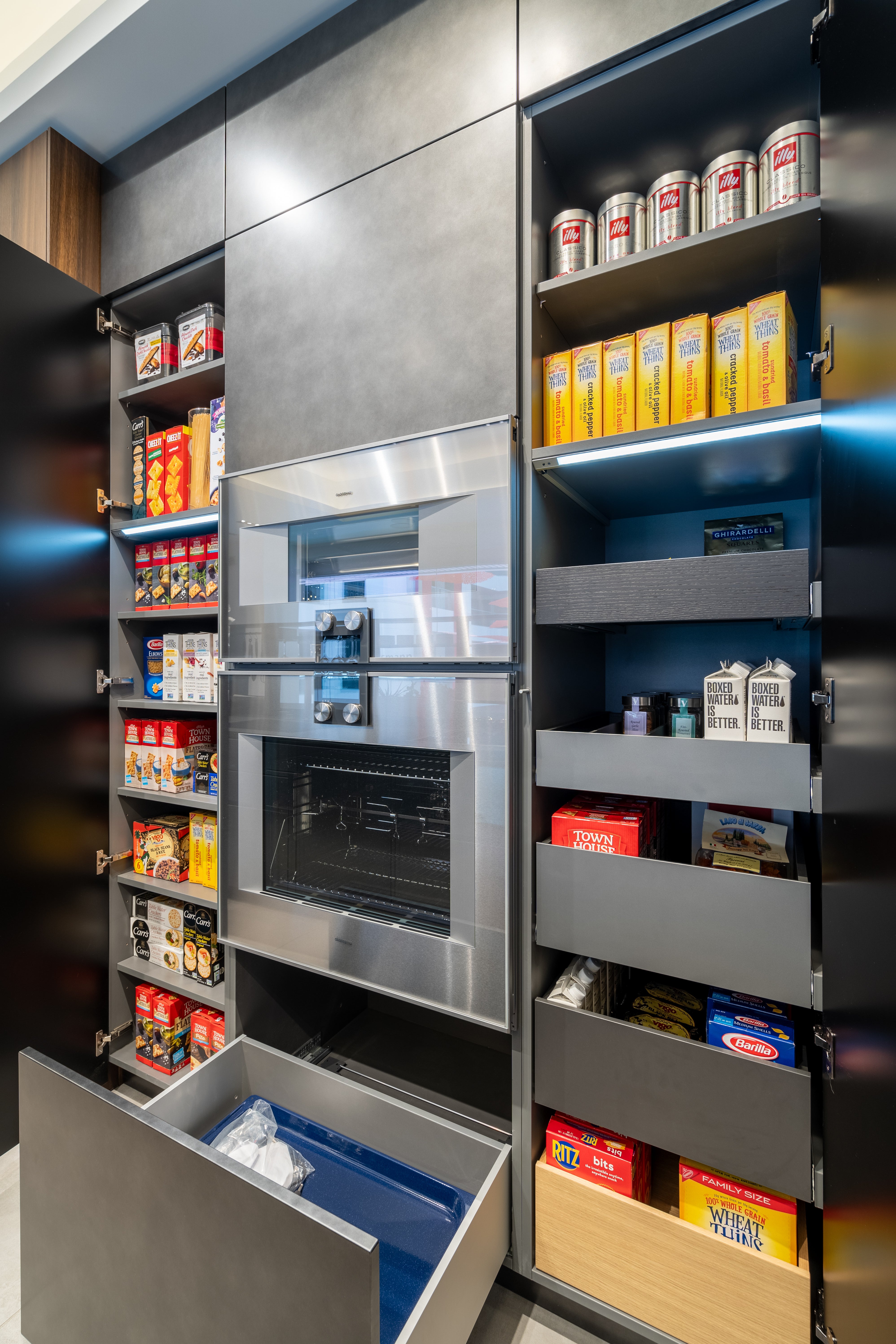 eggersmann Glance Glass and Carbono Stone Island Modern Smoked Oak Kitchen with Gaggenau Appliances