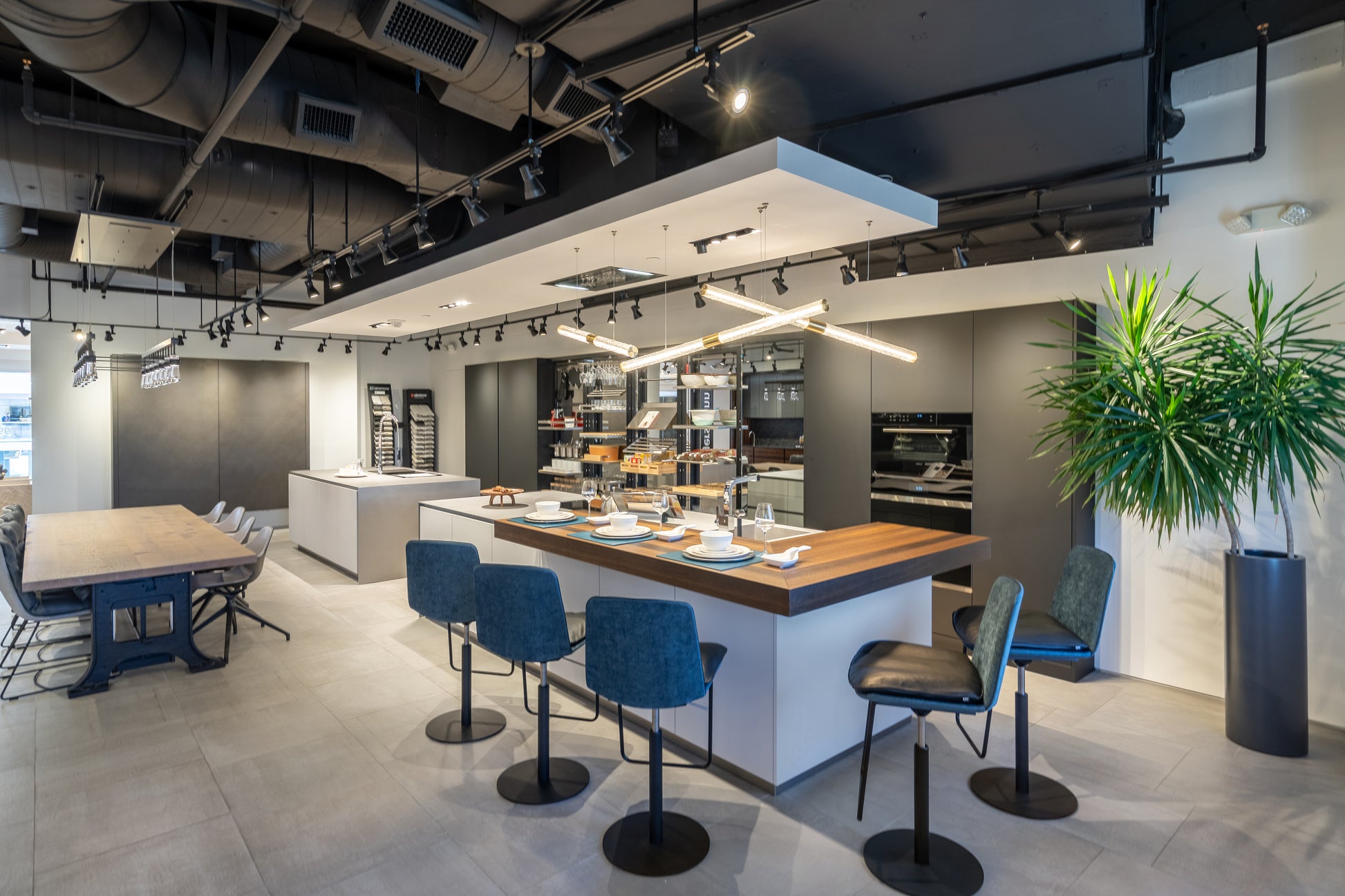 Eggersmann Black & Grey Work's Glass Modern Kitchen with Sub-Zero & Wolf Appliances