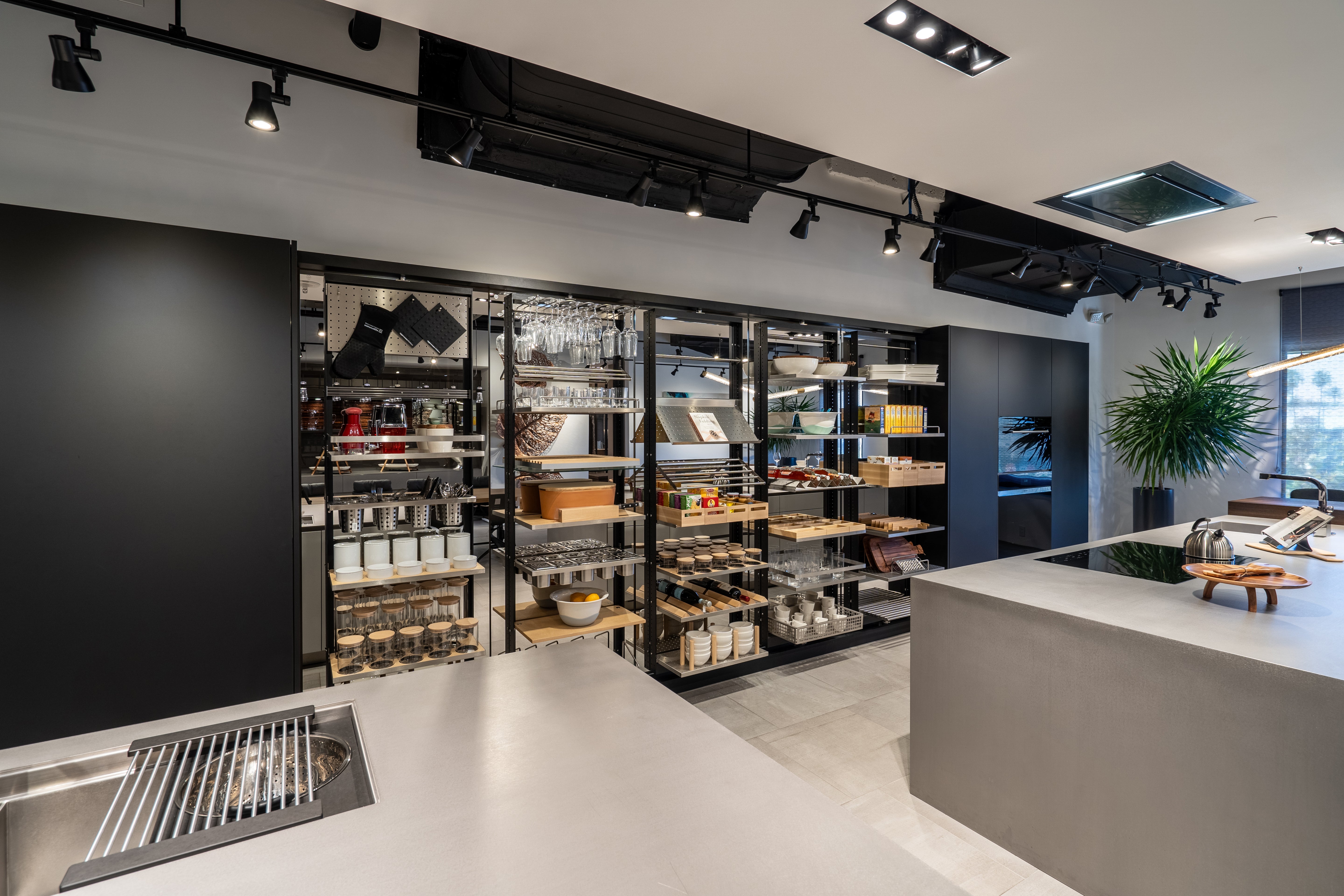 eggersmann Black & Grey Work's Glass Modern Kitchen with Sub-Zero & Wolf Appliances