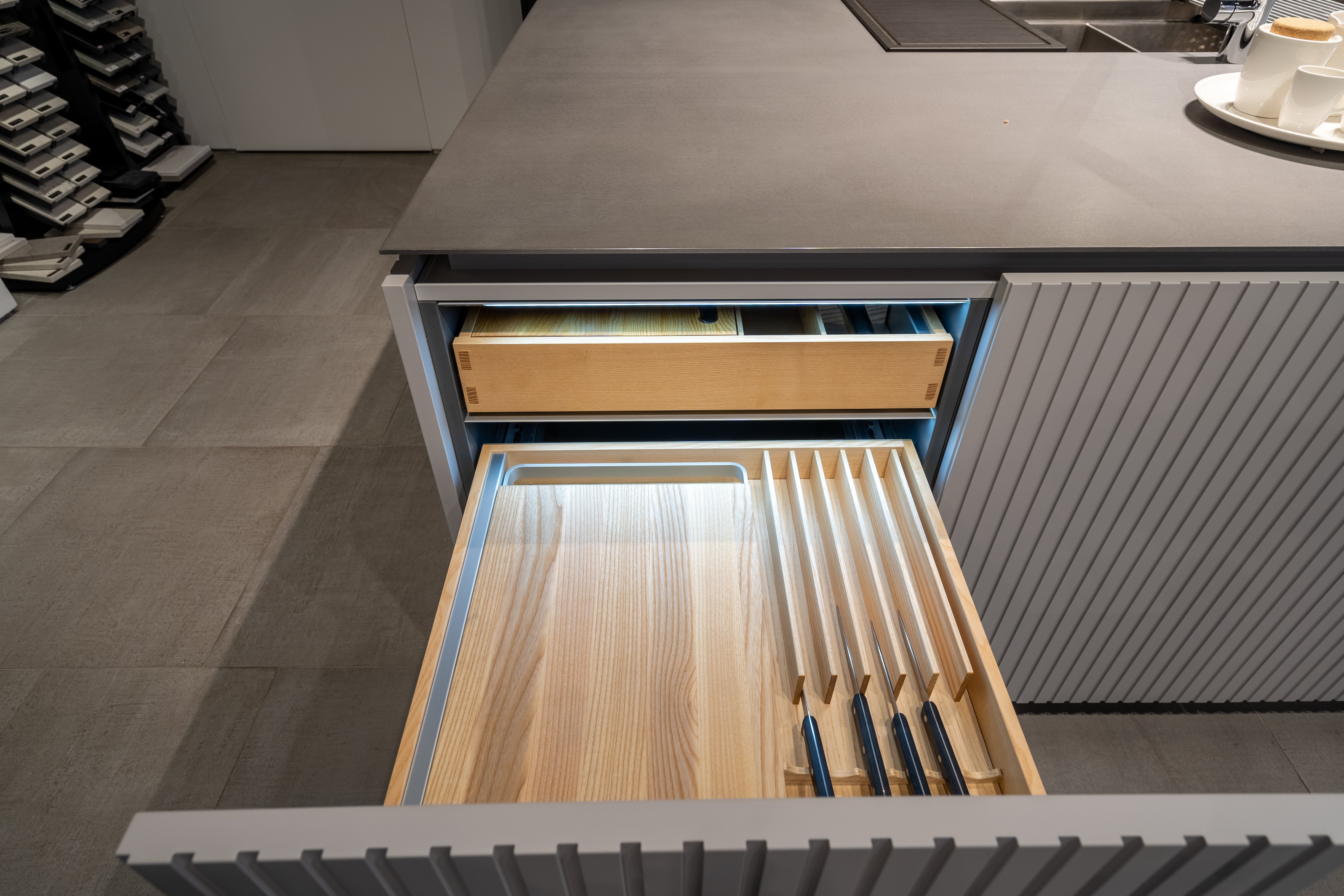 eggersmann Black & Grey Work's Glass Modern Kitchen with Sub-Zero & Wolf Appliances