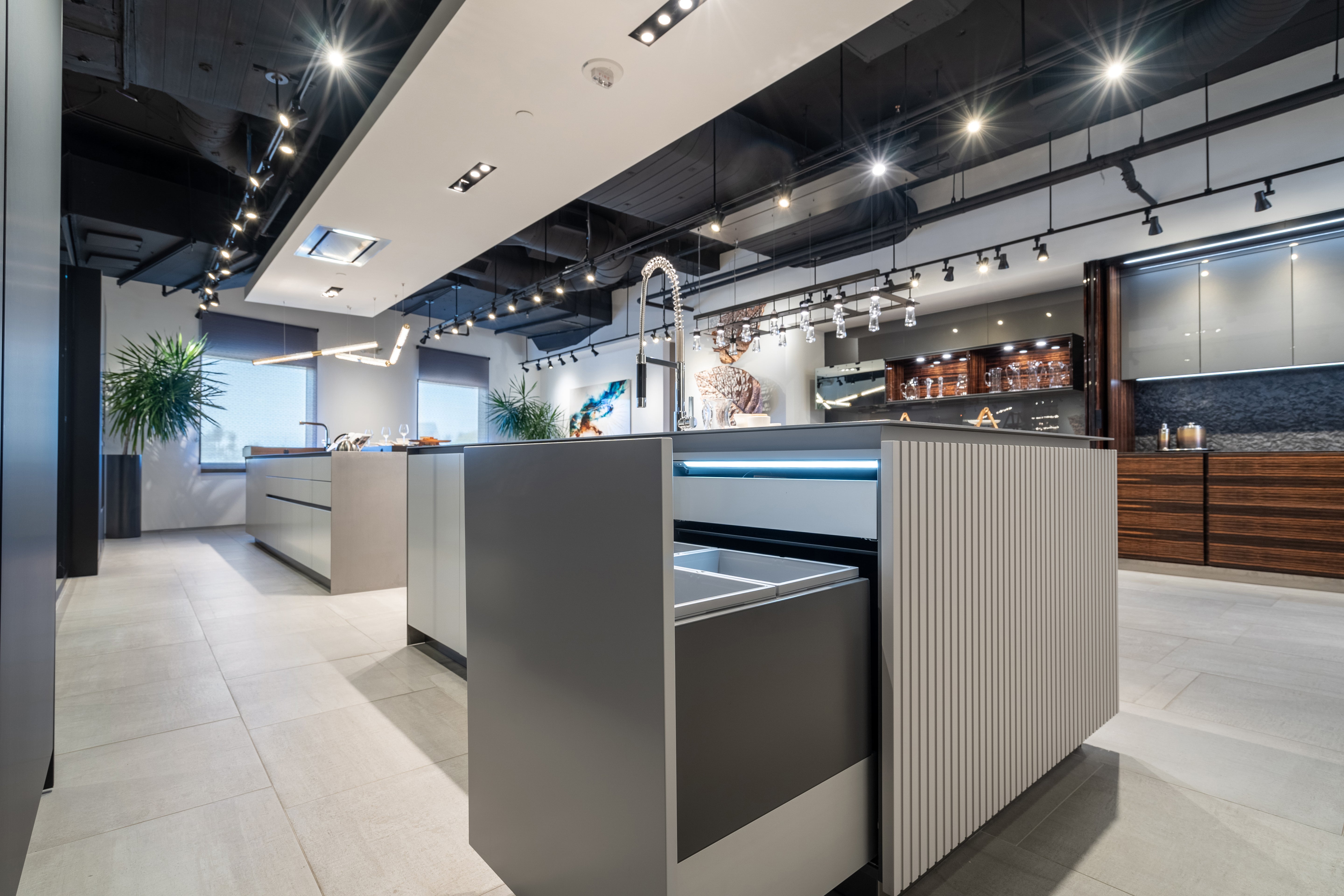eggersmann Black & Grey Work's Glass Modern Kitchen with Sub-Zero & Wolf Appliances