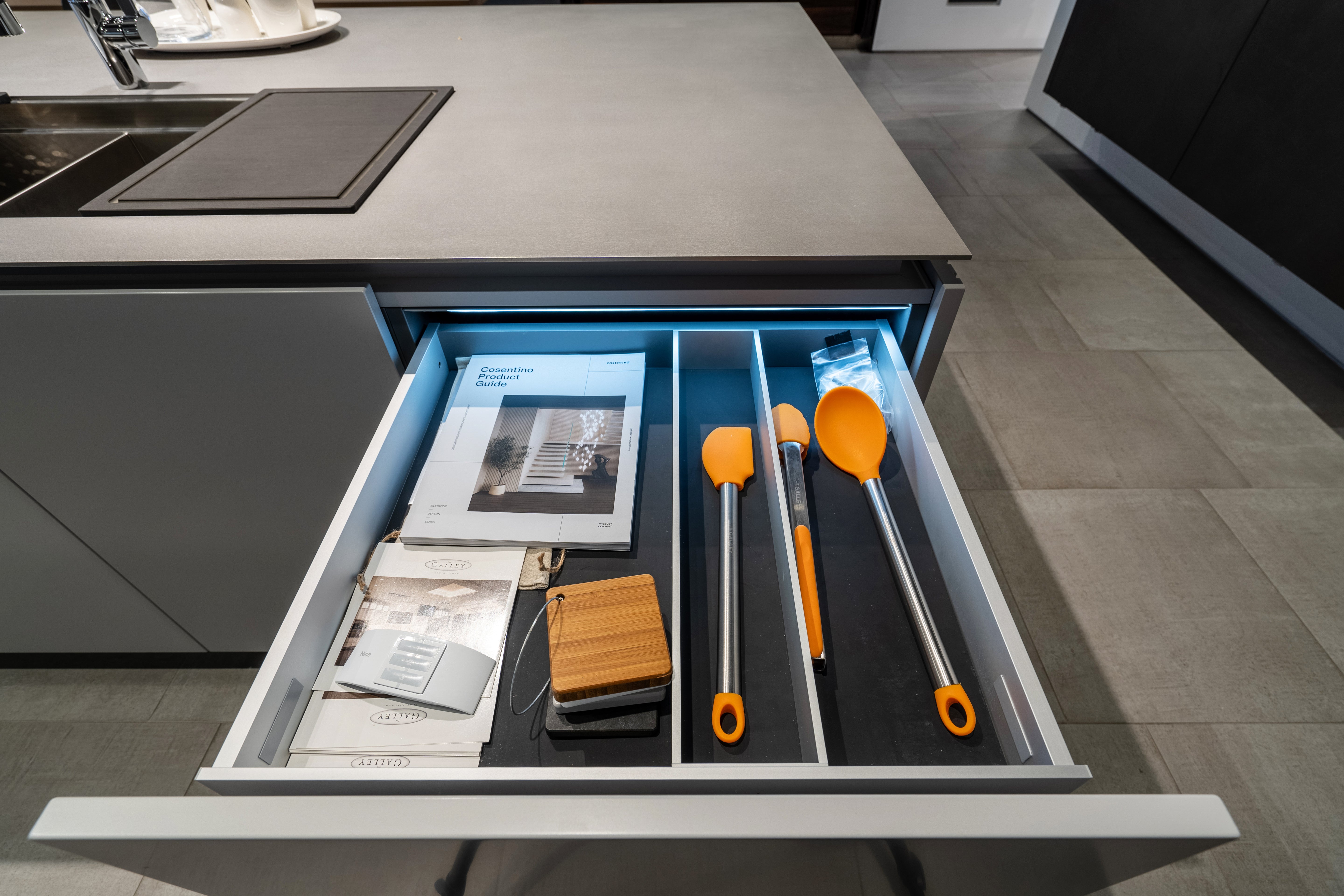 eggersmann Black & Grey Work's Glass Modern Kitchen with Sub-Zero & Wolf Appliances