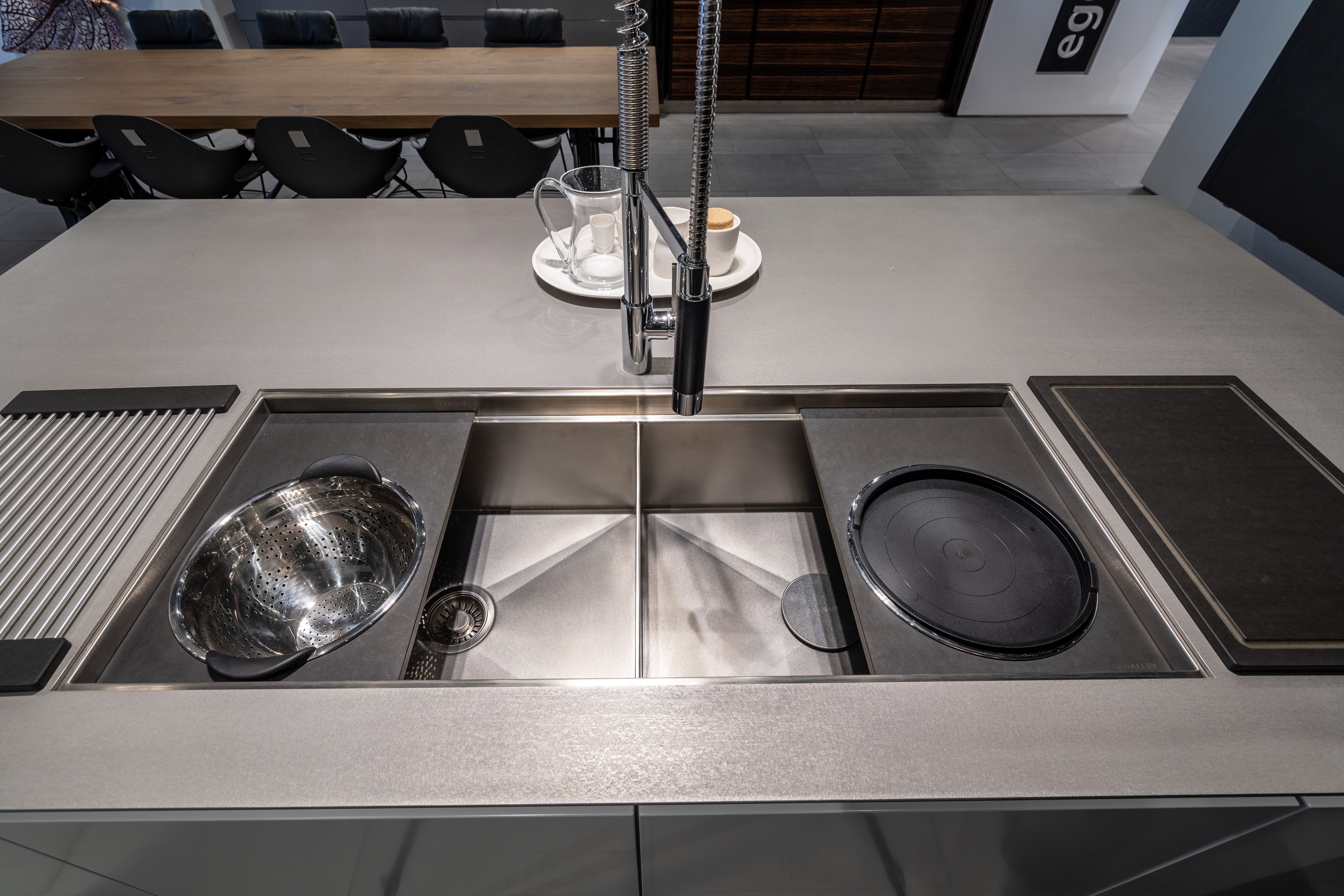 eggersmann Black & Grey Work's Glass Modern Kitchen with Sub-Zero & Wolf Appliances