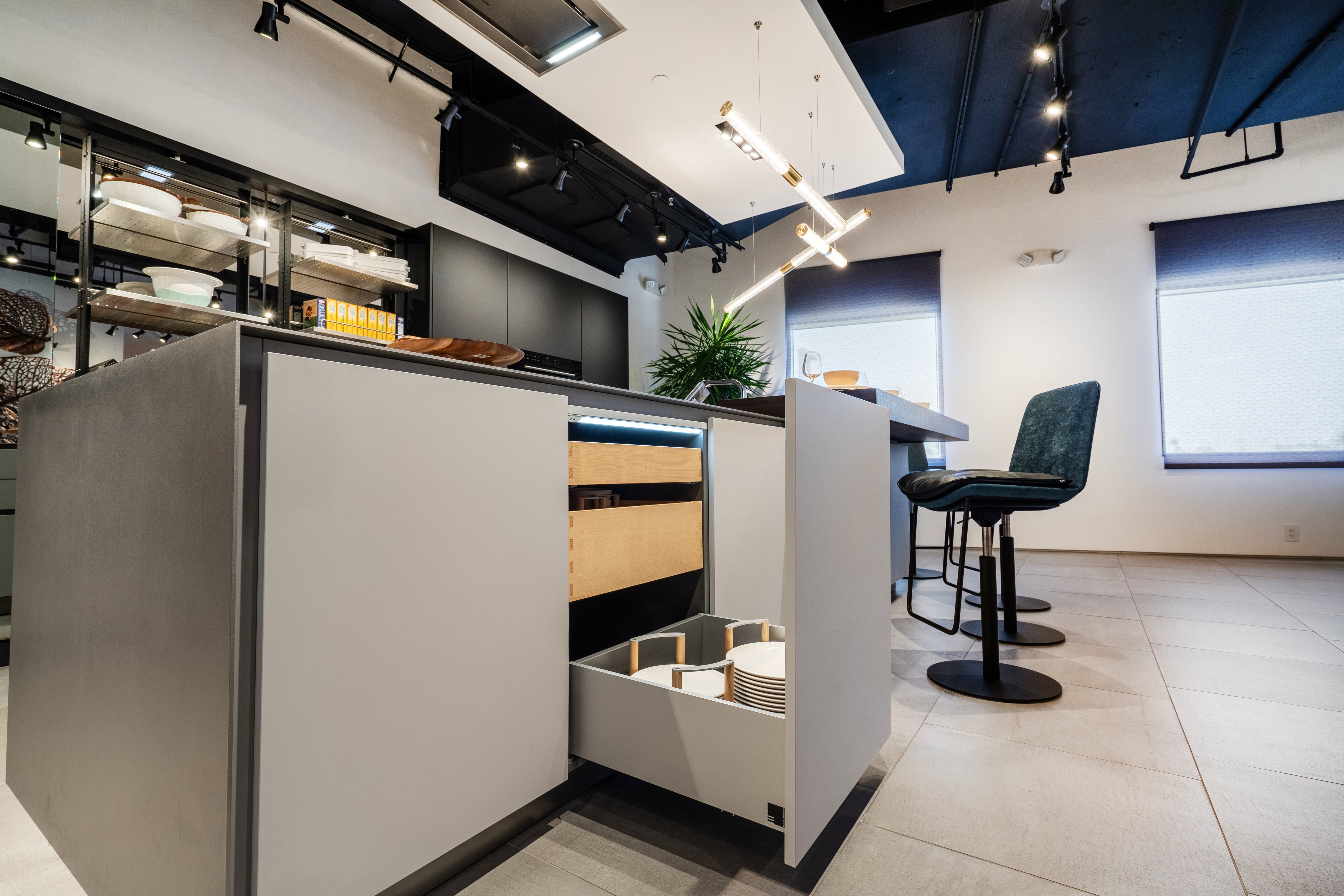 eggersmann Black & Grey Work's Glass Modern Kitchen with Sub-Zero & Wolf Appliances