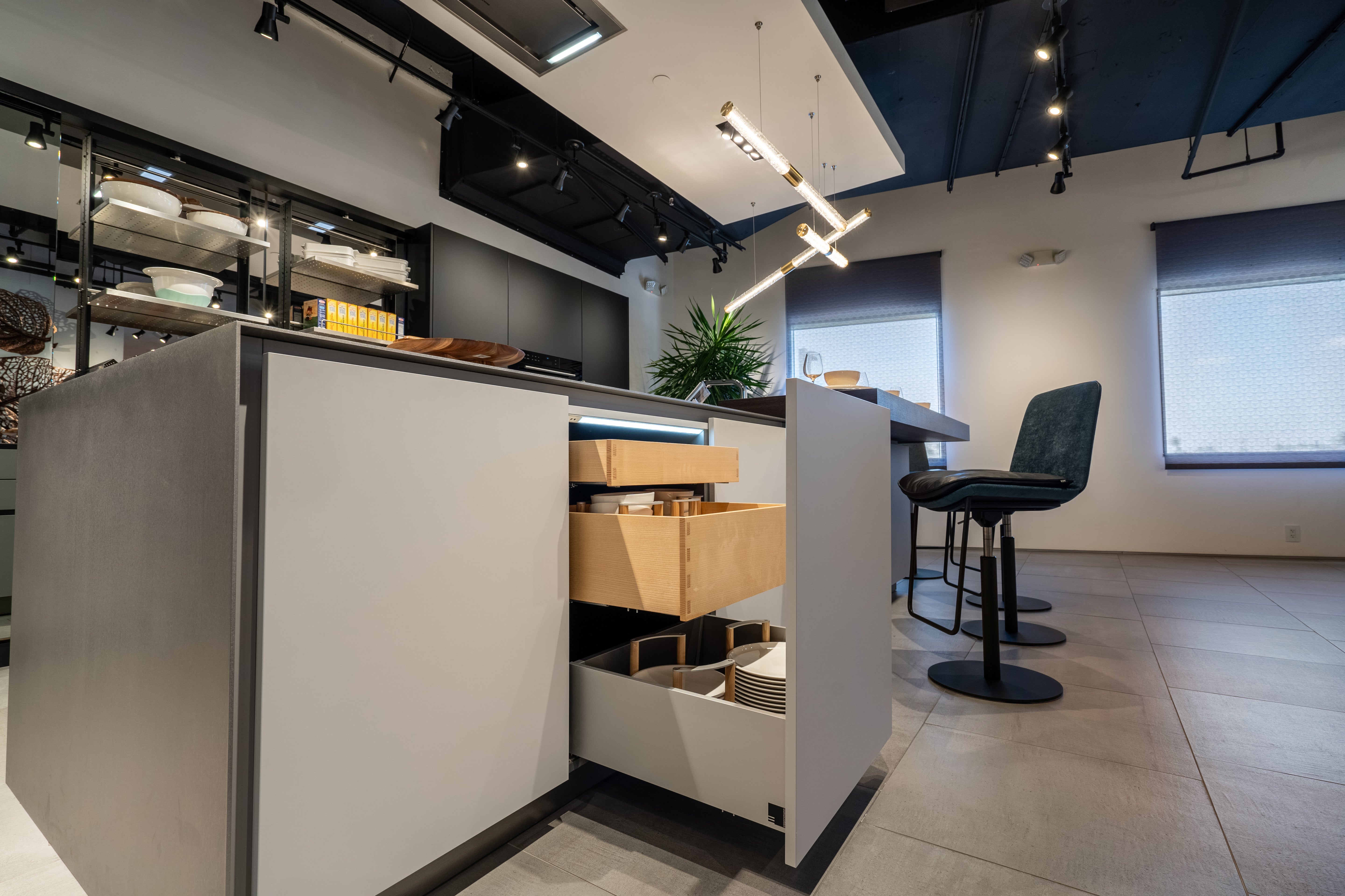 eggersmann Black & Grey Work's Glass Modern Kitchen with Sub-Zero & Wolf Appliances