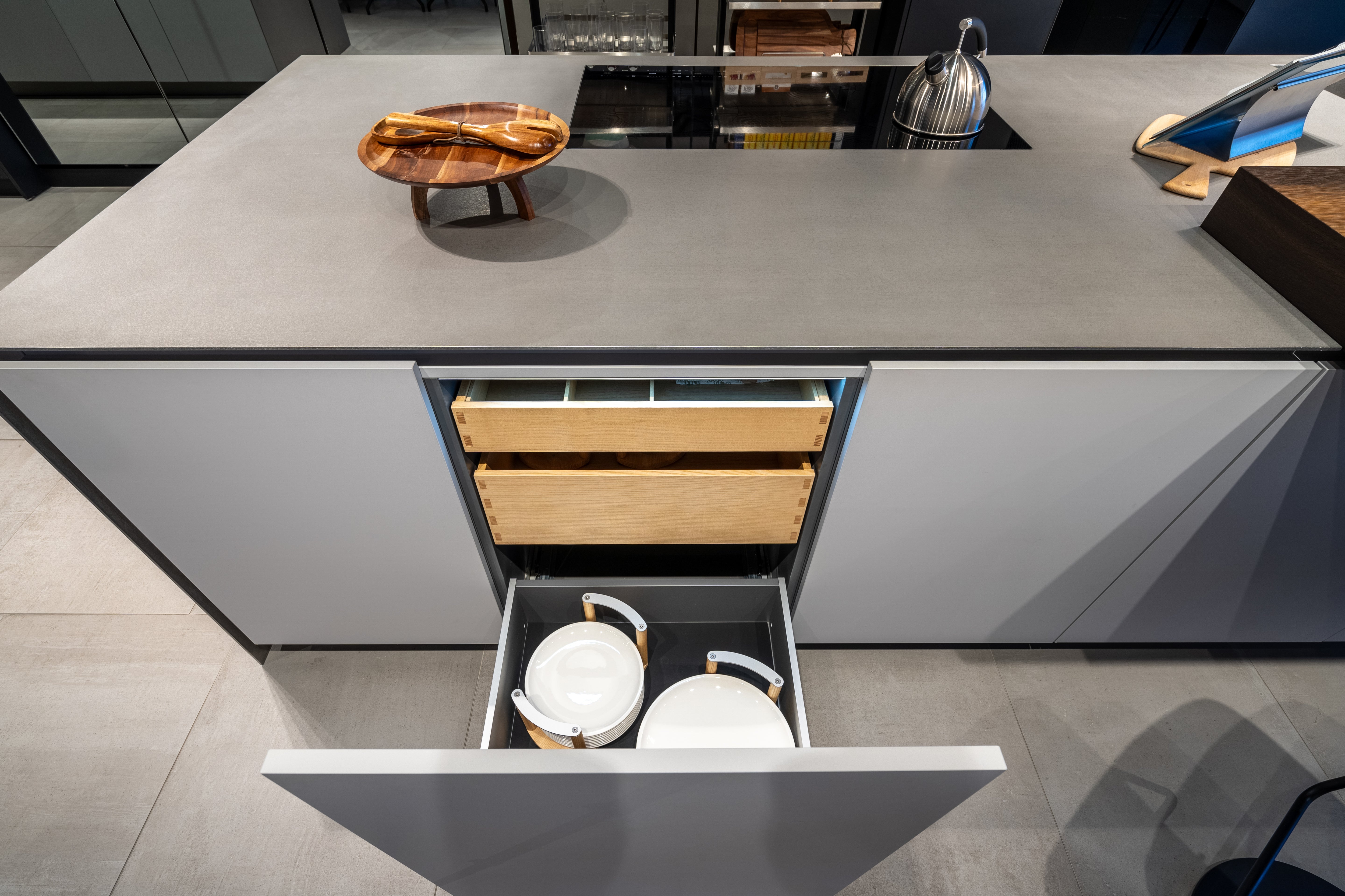 eggersmann Black & Grey Work's Glass Modern Kitchen with Sub-Zero & Wolf Appliances