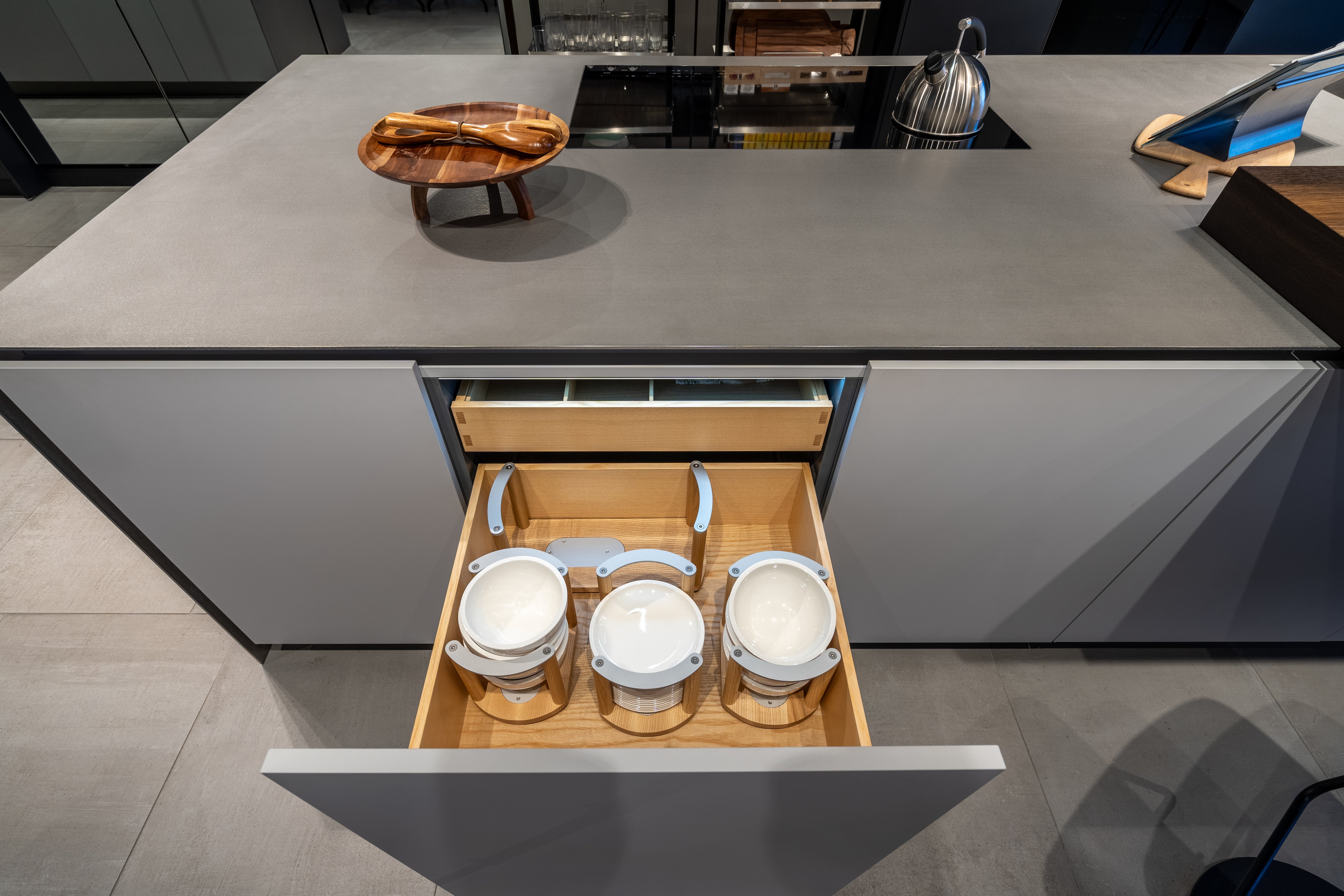eggersmann Black & Grey Work's Glass Modern Kitchen with Sub-Zero & Wolf Appliances