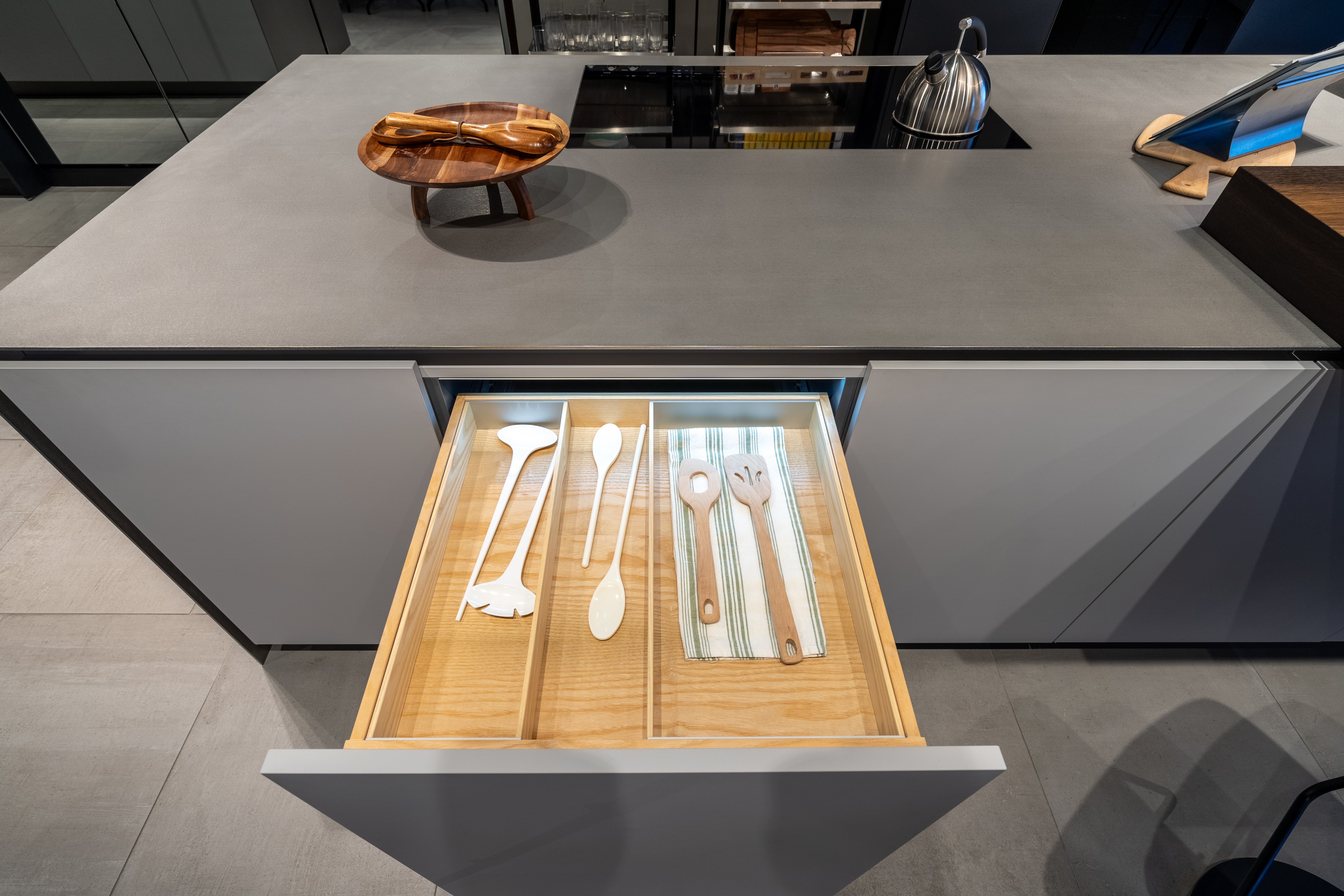 eggersmann Black & Grey Work's Glass Modern Kitchen with Sub-Zero & Wolf Appliances