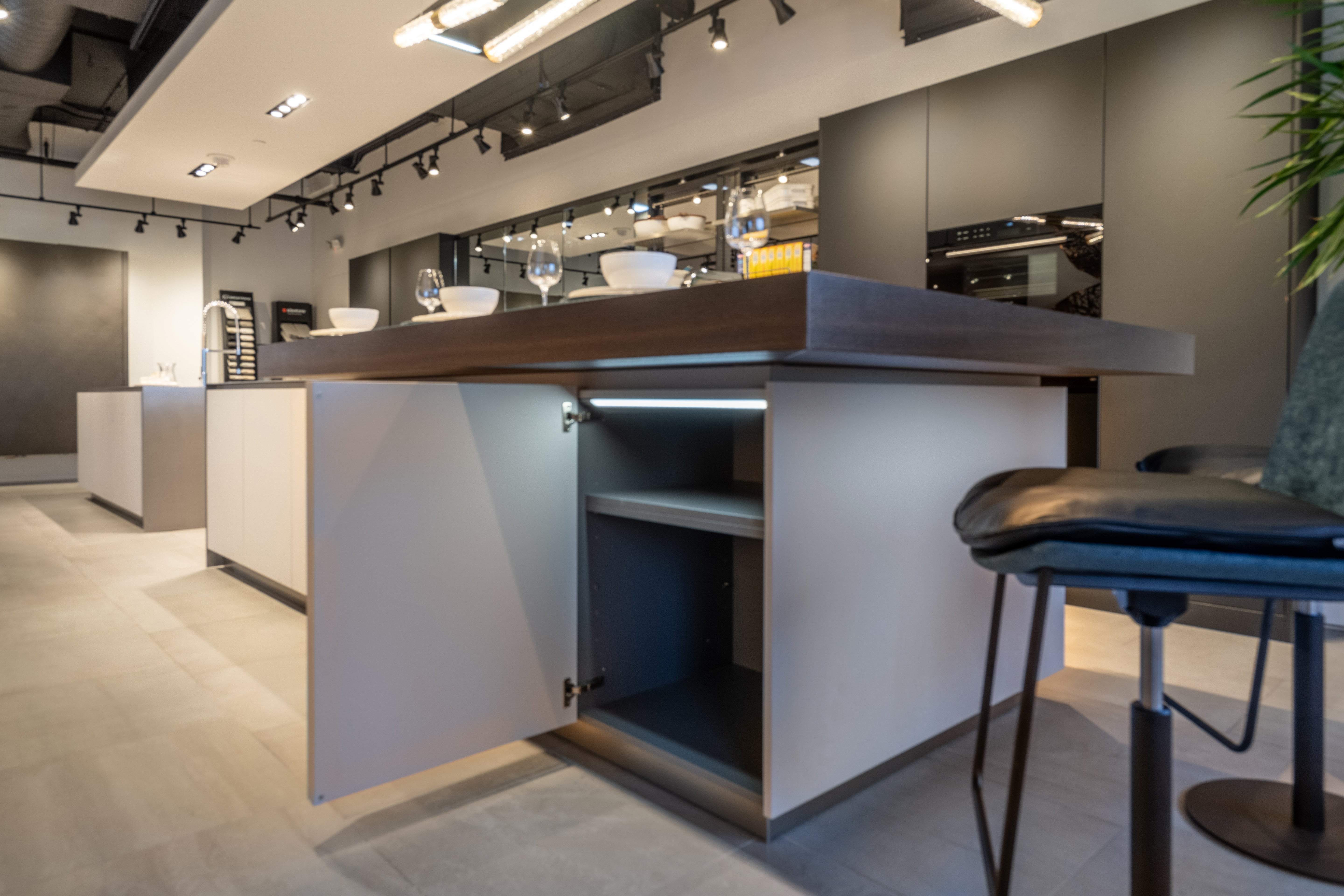 eggersmann Black & Grey Work's Glass Modern Kitchen with Sub-Zero & Wolf Appliances