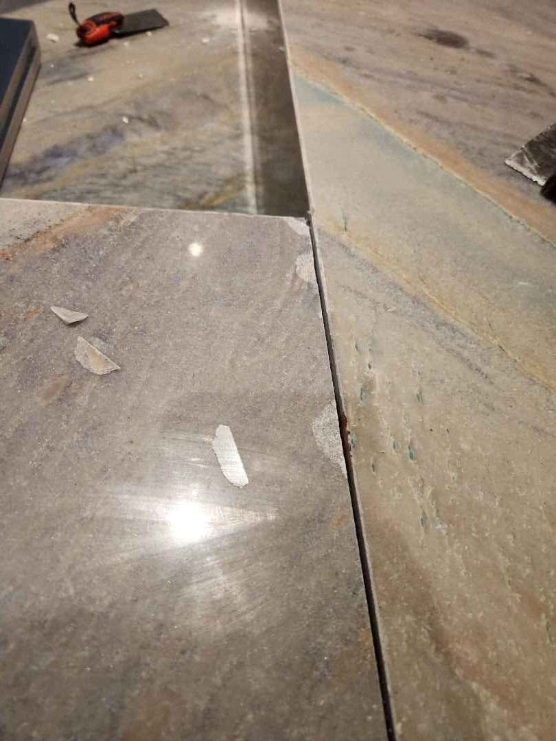 Rein & Jac Transitional Navy & Natural Wood Toned U-Shaped Bar with Marble Countertops, Sink and Faucet