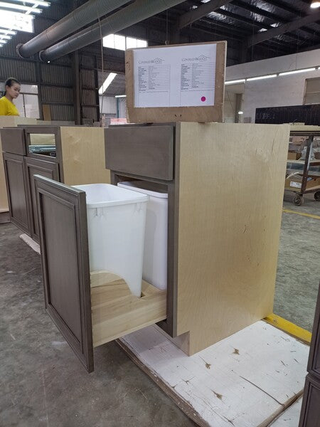 Alder Wood Traditional New In Box Kitchen