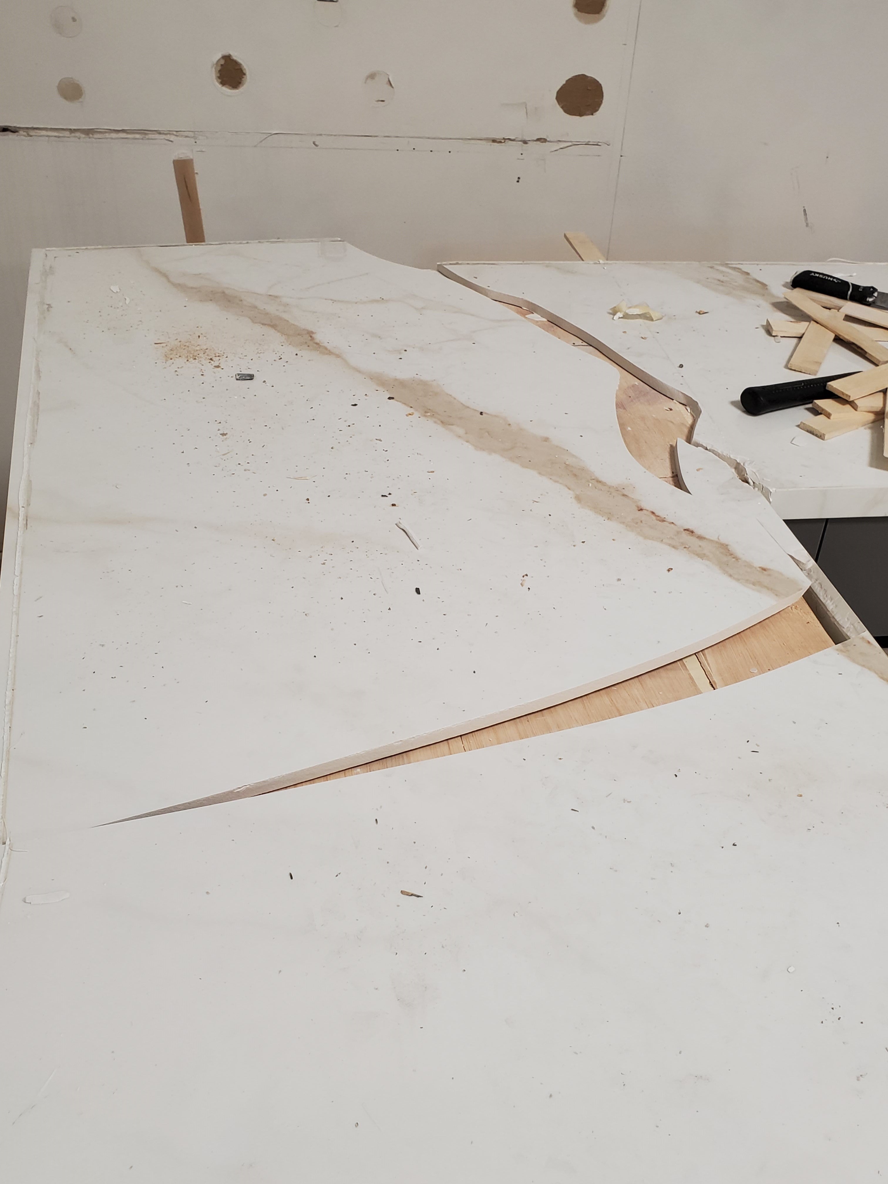 Lusso Bio-Space Glass & Wood Modern Showroom Display Kitchen