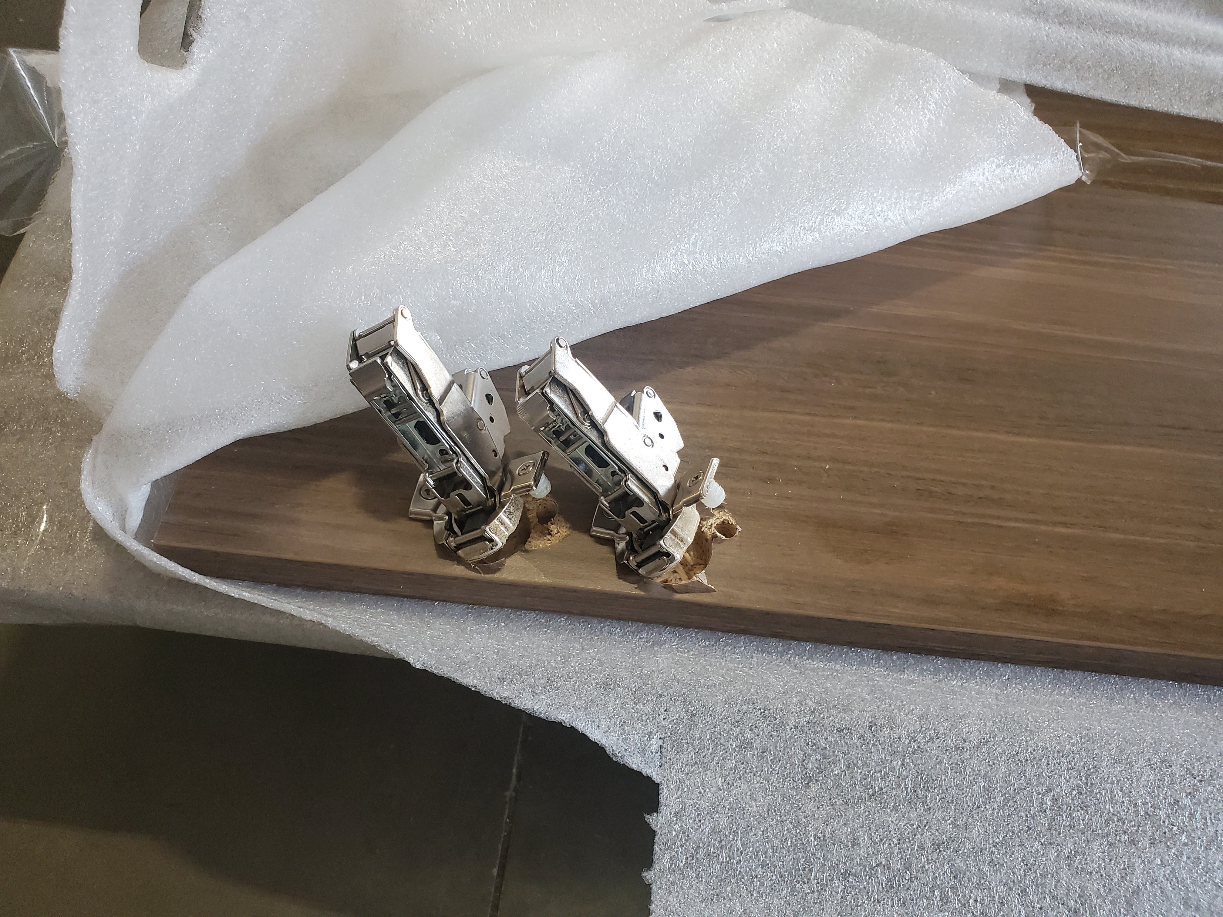 Hans Krug Solid Oak Veneer Modern Showroom Display Baker's Pantry