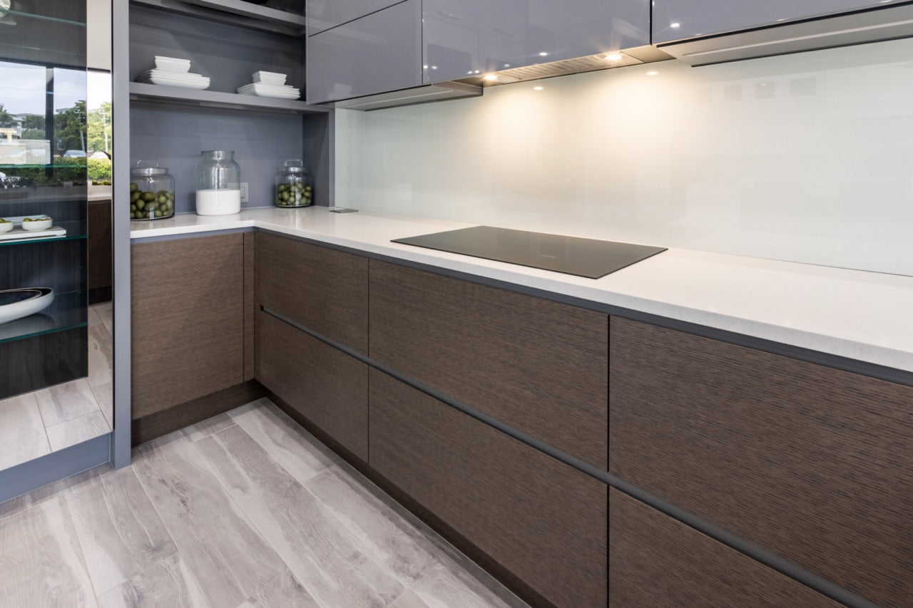 Irpinia Modern Glossy Grey & Matte Wood Veneer Butler's Pantry with Miele Appliances