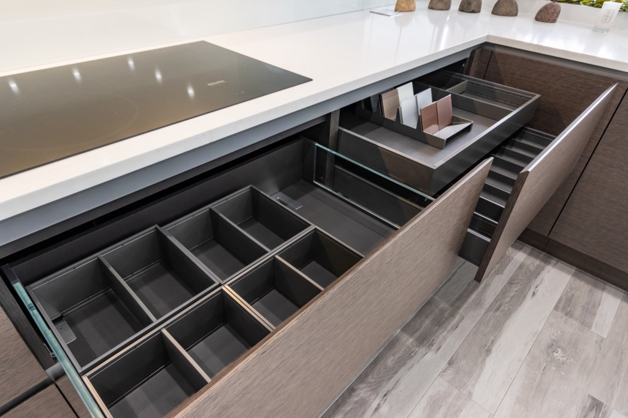 Irpinia Modern Glossy Grey & Matte Wood Veneer Butler's Pantry with Miele Appliances