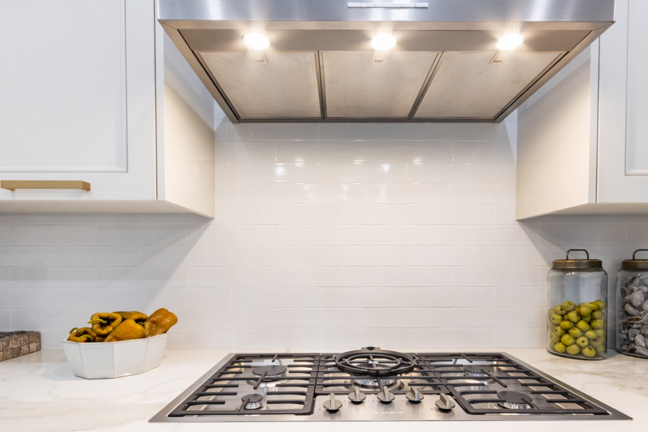 Irpinia Transitional White & Oak Kitchen with Quartz Countertops and Miele Appliances
