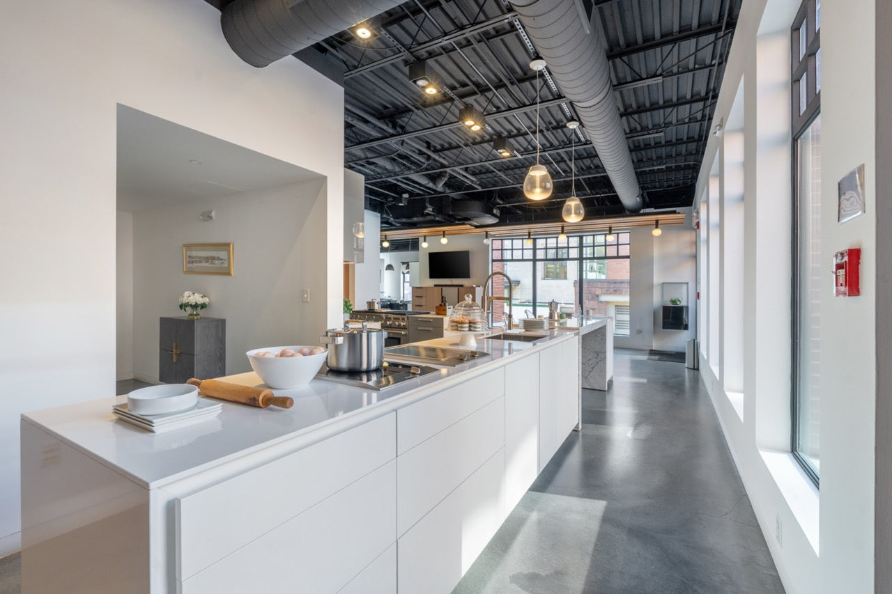 Poggenpohl Segmento Modern White & Wood Veneer Kitchen with Miele Appliance Suite