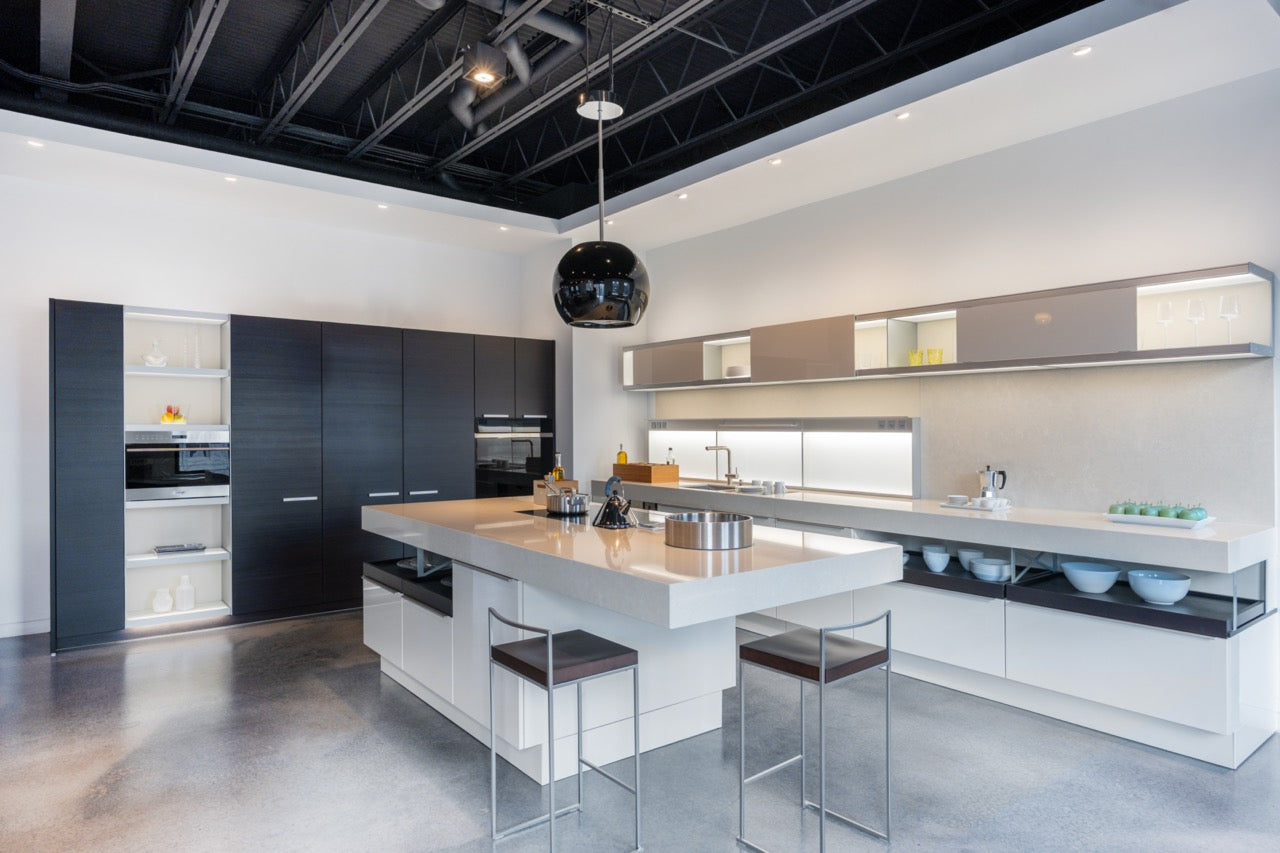 Poggenpohl Plus Modo Modern Black and White Kitchen with Island and Wolf & Sub-Zero Appliances