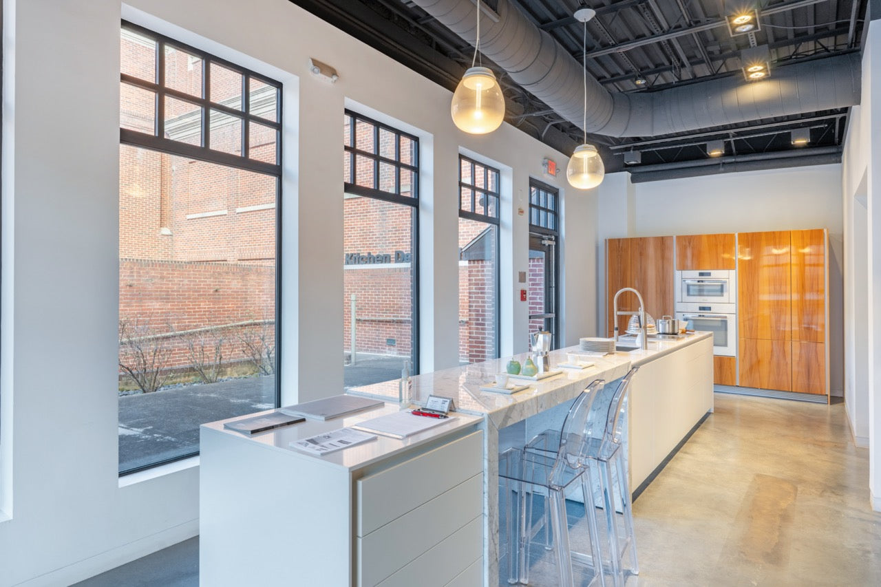 Poggenpohl Segmento Modern White & Wood Veneer Kitchen with Miele Appliances