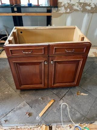 Wood-Mode Traditional Wooden Kitchen with Island, Granite Countertops & Luxe Appliances