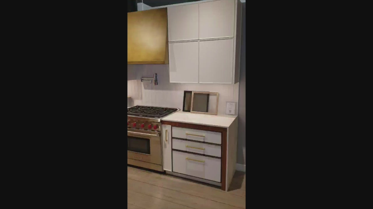 Load video: Aster Cucine Modern Two-Tone Kitchen with Dekton Countertops, Wolf Range &amp; Sub-Zero Refrigerator