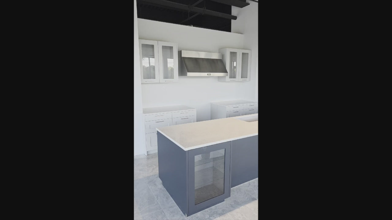 Load video: Häcker Transitional Light Grey Kitchen with Dark Grey Island and White Quartz Countertops