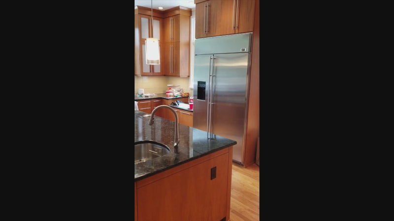 Custom Transitional Kitchen with Island, Granite Countertops and Complete Appliance Package