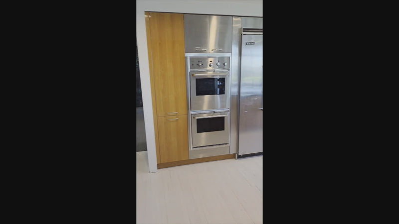 High-end minimalist Neff cabinetry in a contemporary kitchen layout
