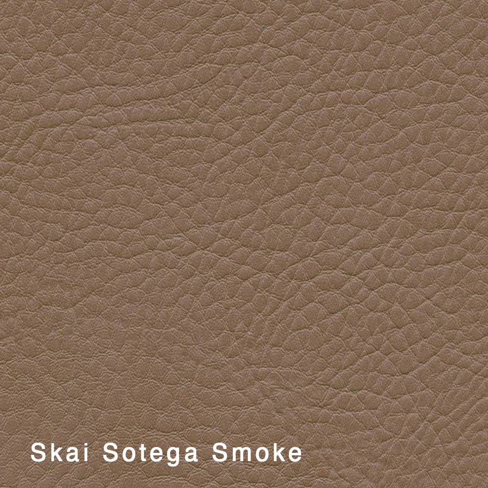 Eggersmann Decor Lindberg Oak Modern Closet System with Eco Leather Skai Sotega Handles